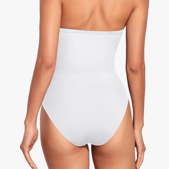 Holipick White One-Piece Swimsuit with removable and adjustable straps. Large - Picture 8 of 9